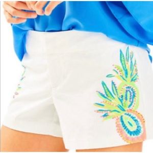 Lilly Pulitzer Ellie 4” Shorts White Pineapple Beaded Size 4